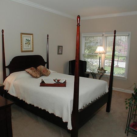 The Garden Inn Bed & Breakfast At Bee Rock 蒙特雷 外观 照片